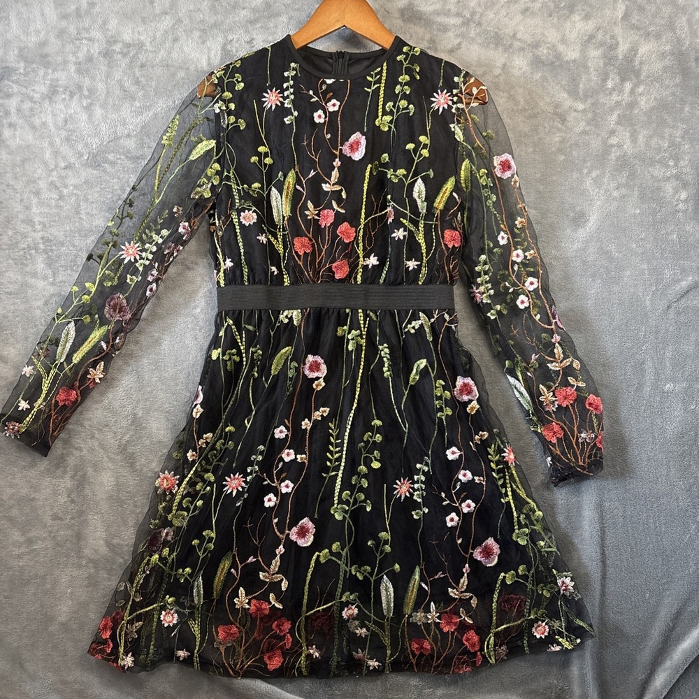 Milumia Women's Round Neck Floral Embroidered Mesh Long, Black, Size M